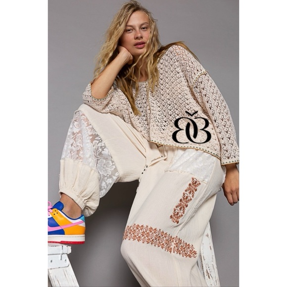 POL Cream Elastic Waist Embroidered Lace Patch Slouchy Joggers - Picture 11 of 12